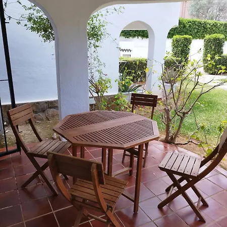 Apartment Estudio Parejas Con Piscina En Urbanizacion Tranquila