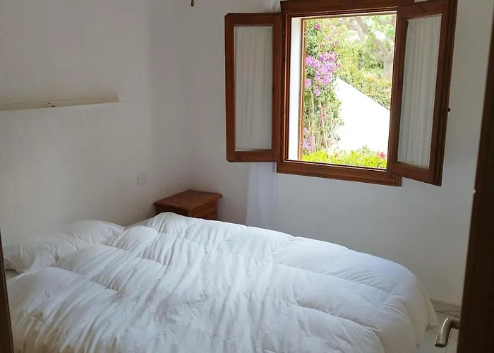 Estudio Parejas Con Piscina En Urbanizacion Tranquila Apartamento